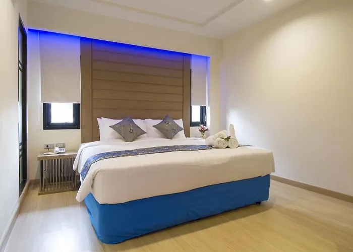 Hotel Eleven Avenue 3*