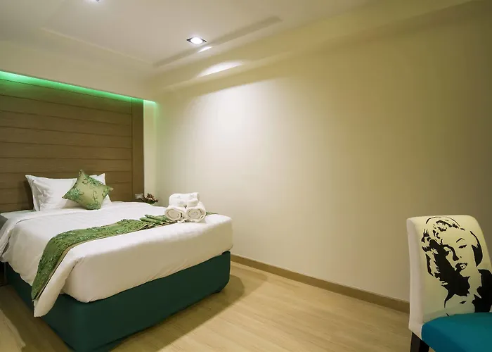 Hotel Eleven Avenue Banguecoque