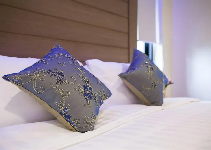 Eleven Avenue Hotel