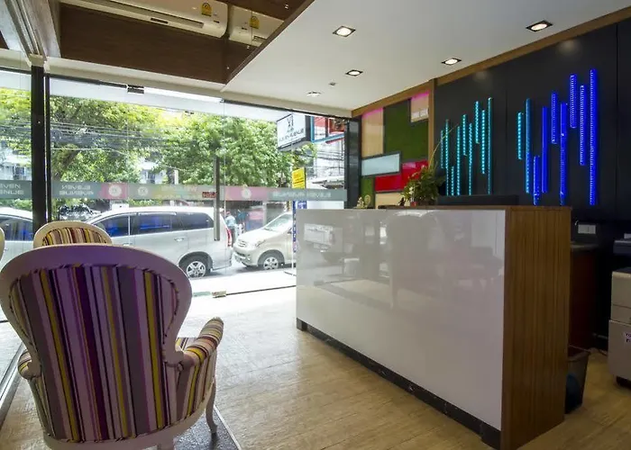 Eleven Avenue Hotel